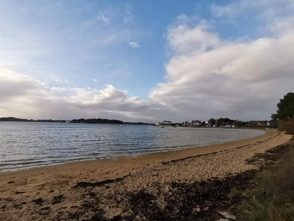 Holiday home * La Campagne Au Bord De La Mer * Locoal-Mendon